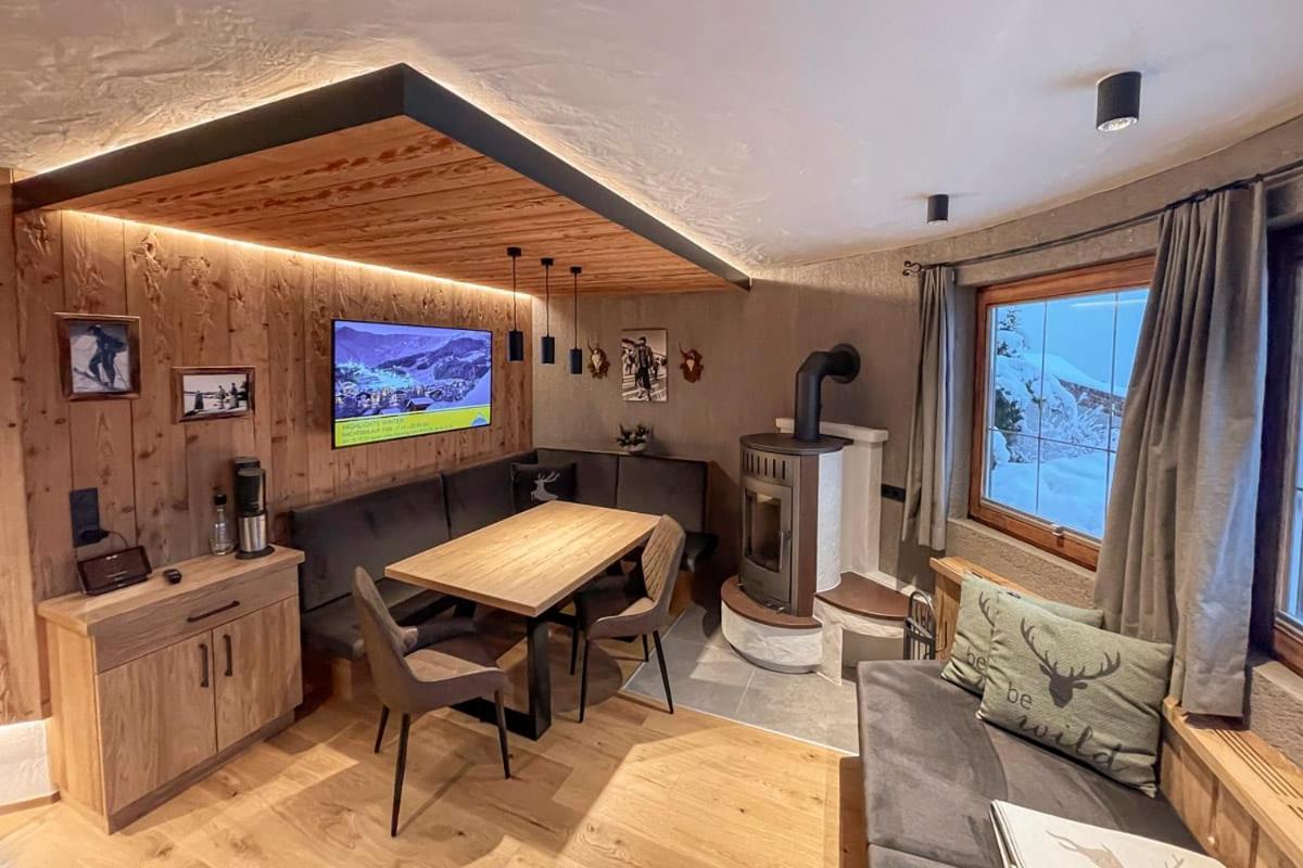 Naturlodge Ladis Ehemals Alpenlodge Alexander Inklusive Sommer Bergbahnticket Exterior foto